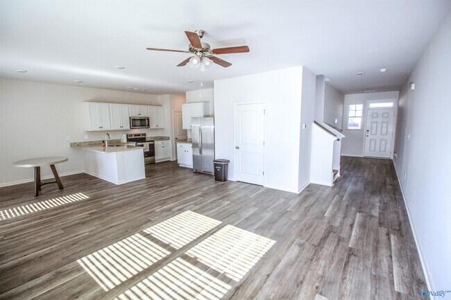 Foto del edificio - 167 Maple Spg Trl