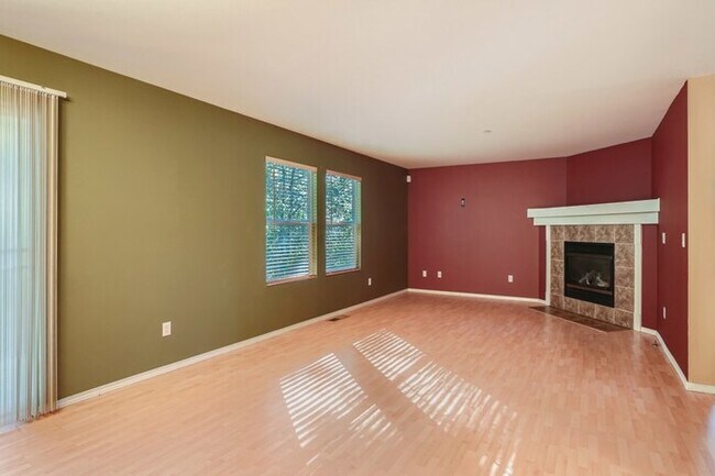 Foto del edificio - 1227 Evans Ct, DuPont, WA, 98327