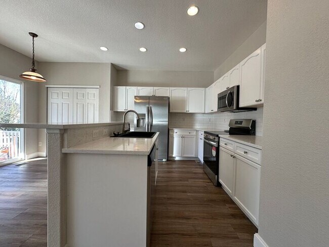 Building Photo - 4422 Whippoorwill Pl