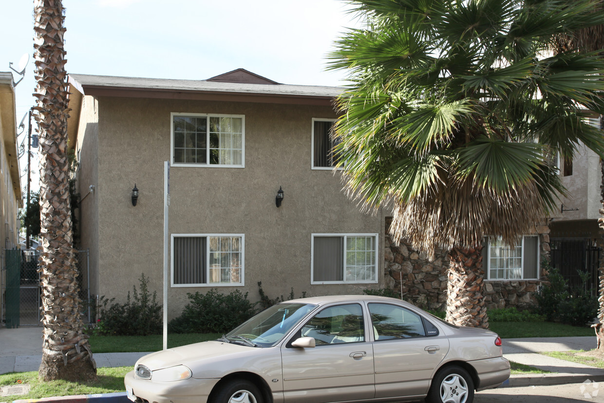 Building Photo - 769 Rose Ave