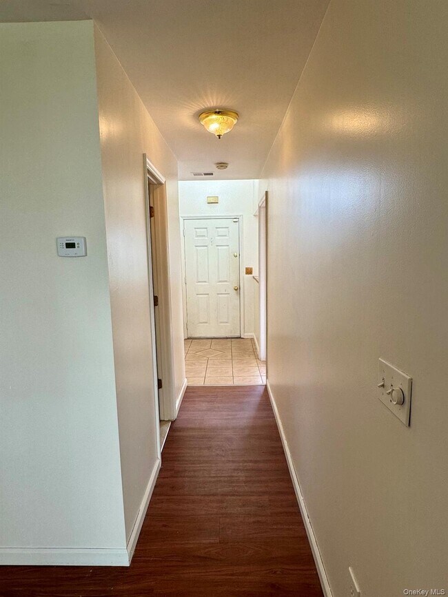 Foto del edificio - 47 Brick Pond Rd