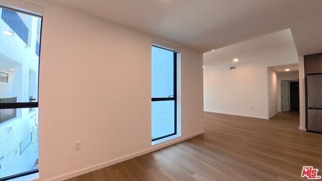 Foto del edificio - 5119 Colfax Ave
