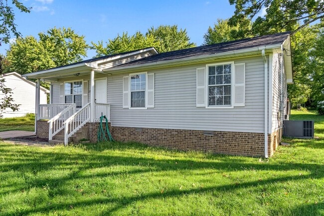 Building Photo - 370 Hugh Hunter Rd