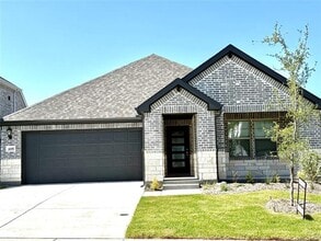 Building Photo - 608 Easthill Dr