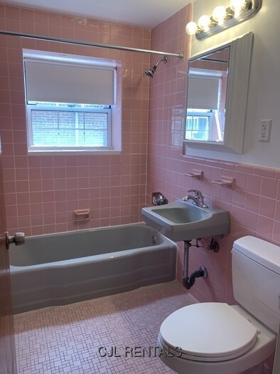 Foto del edificio - 8 Lake St