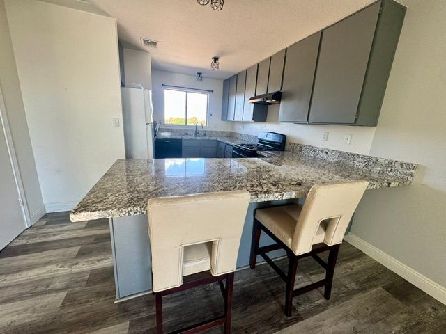 Foto del edificio - 27535 Lakeview Dr