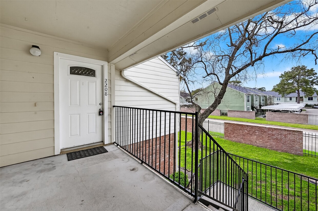 Building Photo - 14555 Wunderlich Dr