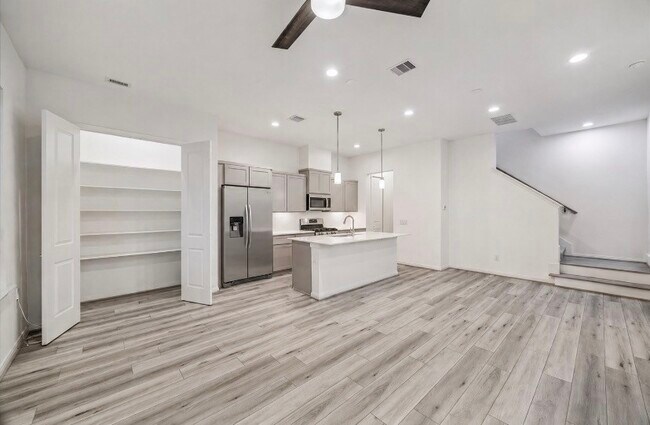 Foto del edificio - 1524 Ojeman Rd
