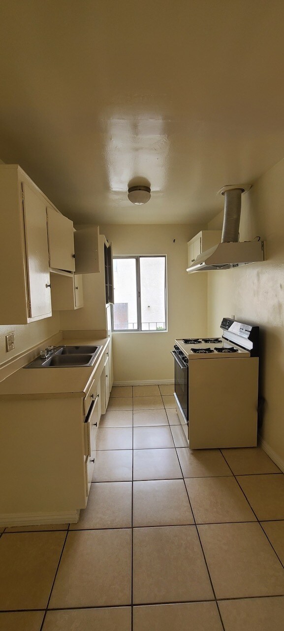 Foto del edificio - 1512 Benito Ave