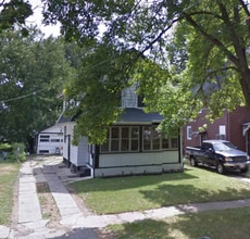 Building Photo - 215 N Day Ave