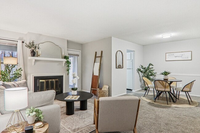 Building Photo - Plantations at Haywood