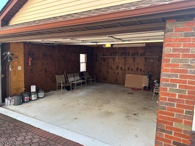 Foto del edificio - 311 Monroe St