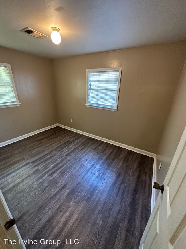 Building Photo - 3 br, 1 bath House - 1809 Midway Street