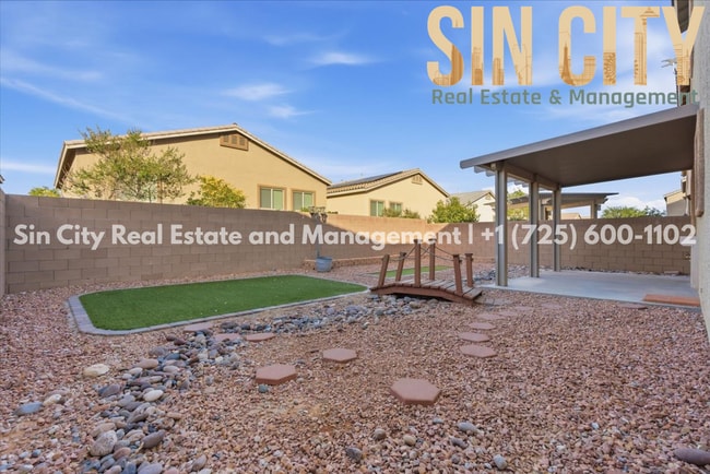 Building Photo - "Charming 3-Bed Oasis with 2.5 Baths on Winterfell Place – 1745 Sq. Ft. of Comfortable Living in ...
