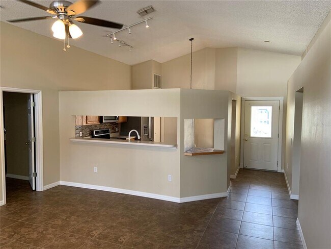 Foto del edificio - 4203 Mendenwood Ln