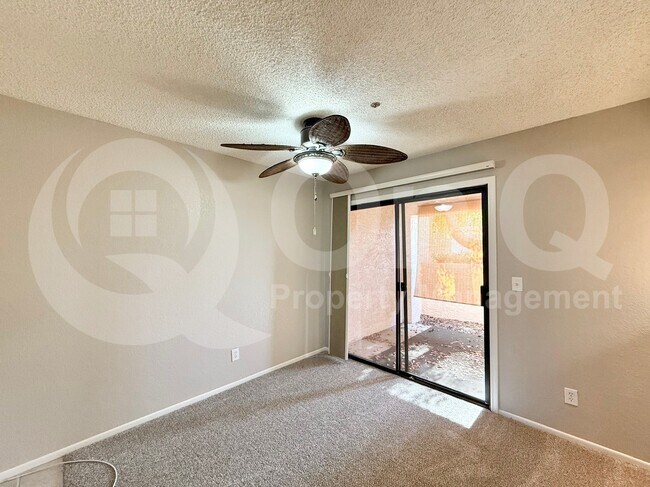 Foto del edificio - 7510 E Thomas Rd