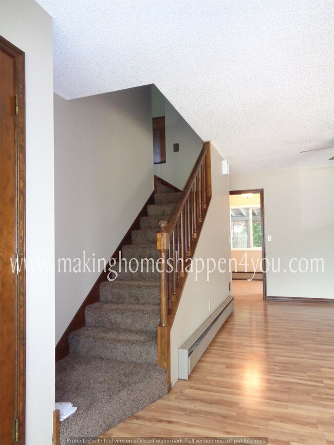 Building Photo - 1065 SE Lewis St