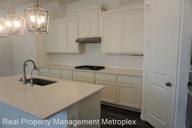 Foto del edificio - 3 br, 2.5 bath House - 3219 Midnight Drive