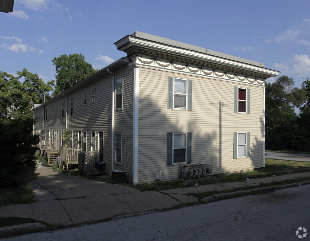 Foto del edificio - 1702-1712 E 12th St