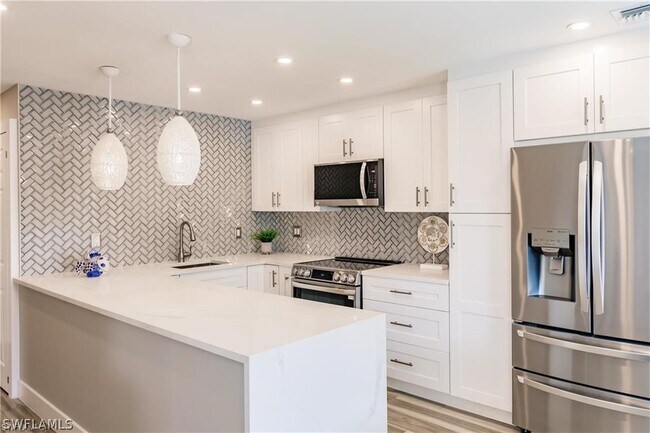 Foto del edificio - 1455 Curlew Ave