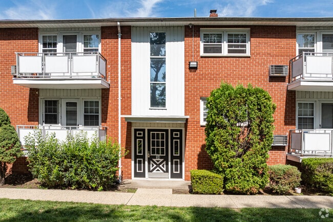 Entrada - Buckingham Court Gardens