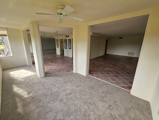 Building Photo - 4770 Fountains Dr S