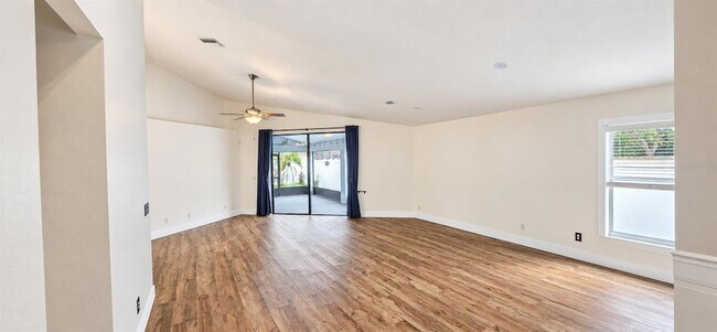 Foto del edificio - 6601 Thackston Dr