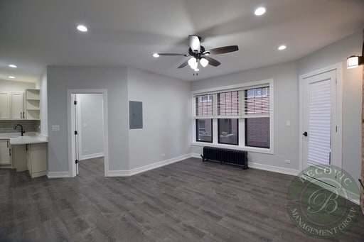 Building Photo - 6109 N Winthrop Ave