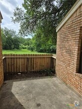 Building Photo - 113 Guadalupe River Dr