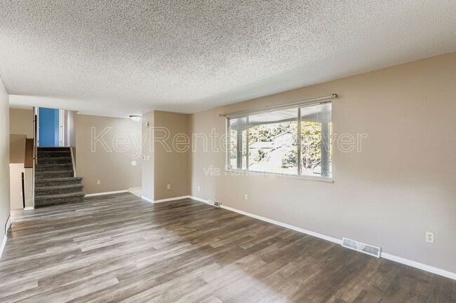 Building Photo - 6529 Van Gordon Ct