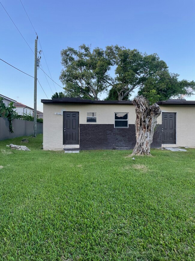 Building Photo - 11401 Bailes Rd