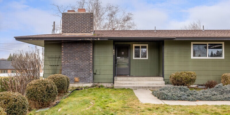 Primary Photo - 605 N Virginia Ct