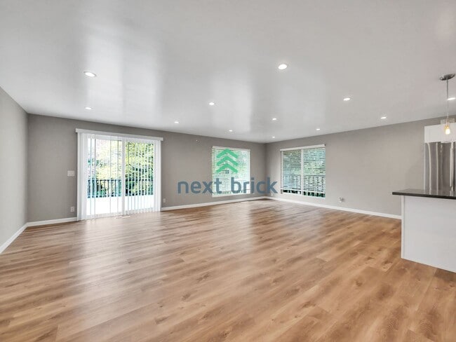 Building Photo - Beautiful 3 bed, 2 bath house for rent in ...