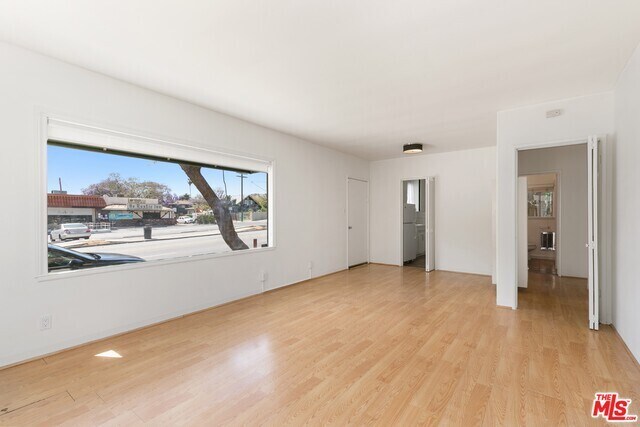 Building Photo - 1822 Hillhurst Ave