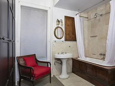 Building Photo - Located within the beautiful prewar cooperative building