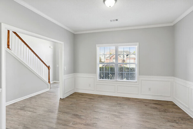 Foto del edificio - Move-in ready home in Riverdale!