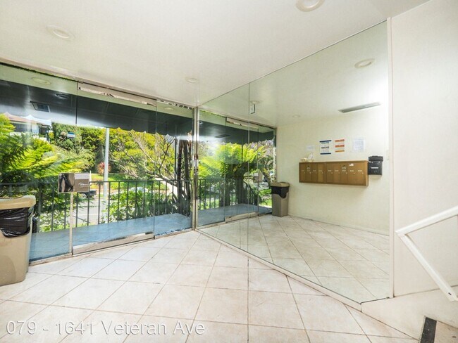 Foto del edificio - 1641 Veteran Ave