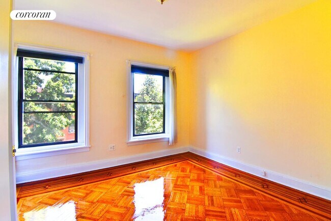Foto del edificio - 224 Carlton Ave
