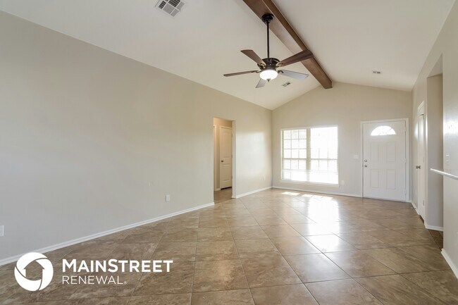 Building Photo - 817 SW 8th St