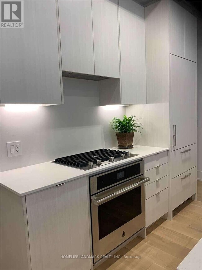 Photo du bâtiment - 165 Pears Ave.