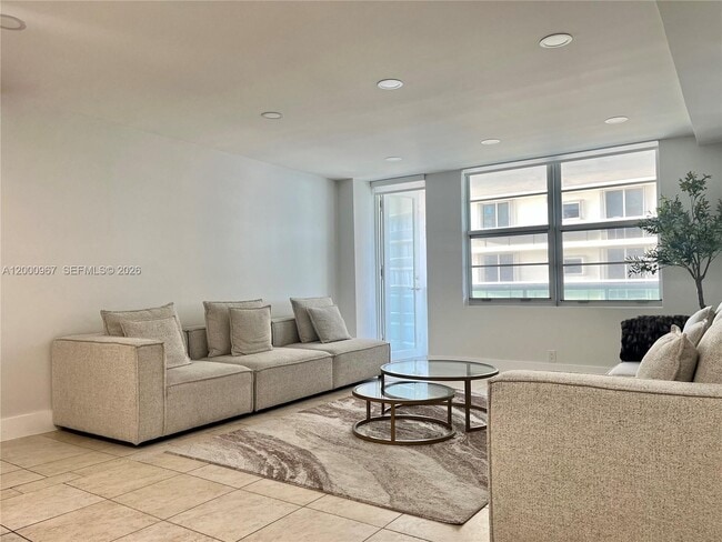 Building Photo - 9511 Collins Ave