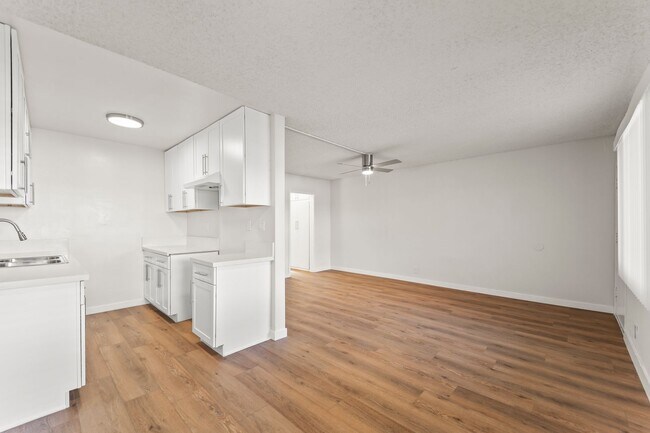 Foto del edificio - 3205 W 60th St