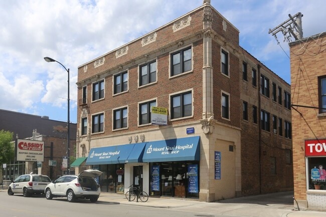 Foto del edificio - 858 W Diversey Pky