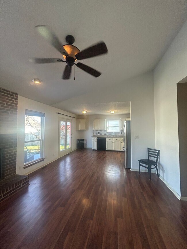 Foto del edificio - 3 Bedroom Home