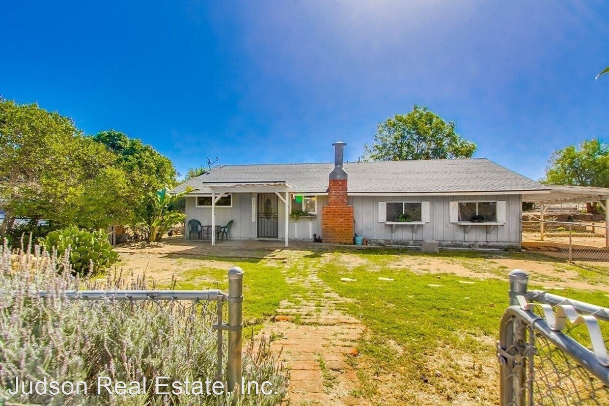 330 Burma Rd, Ramona, CA 92065 House Rental in Ramona, CA