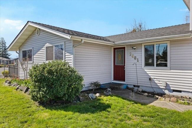 Foto del edificio - 7681 Garrison Ave