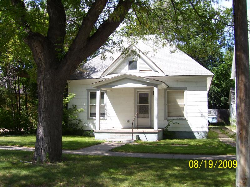 Primary Photo - 508 S Division Ave