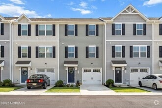 Building Photo - 305 Cyprus Ct