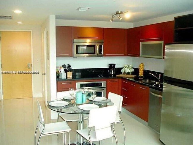 Foto del edificio - 244 Biscayne Blvd