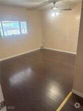 Building Photo - 282 Aztec Ln